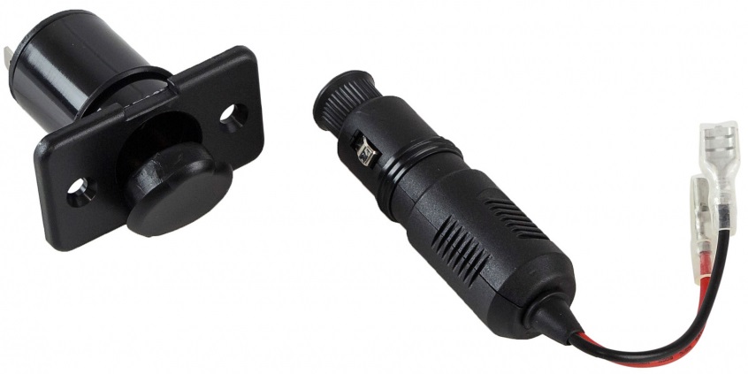 Гнездо прикуривателя со штекером C3024W